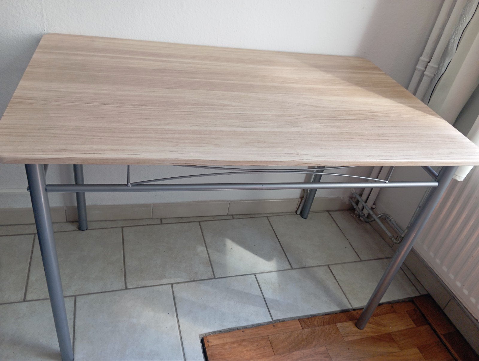 Bureau moderne/ Table d'étude, Ophalen, Metaal