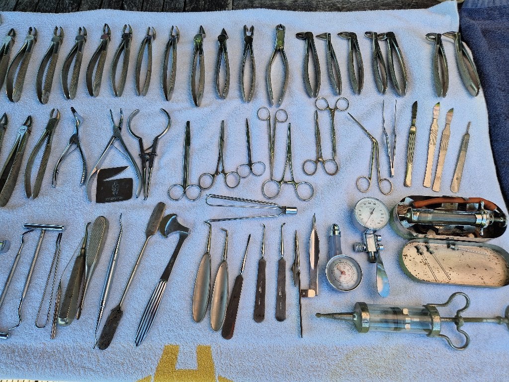 lot vintage medisch en chirugische instrumenten, Ophalen of Verzenden