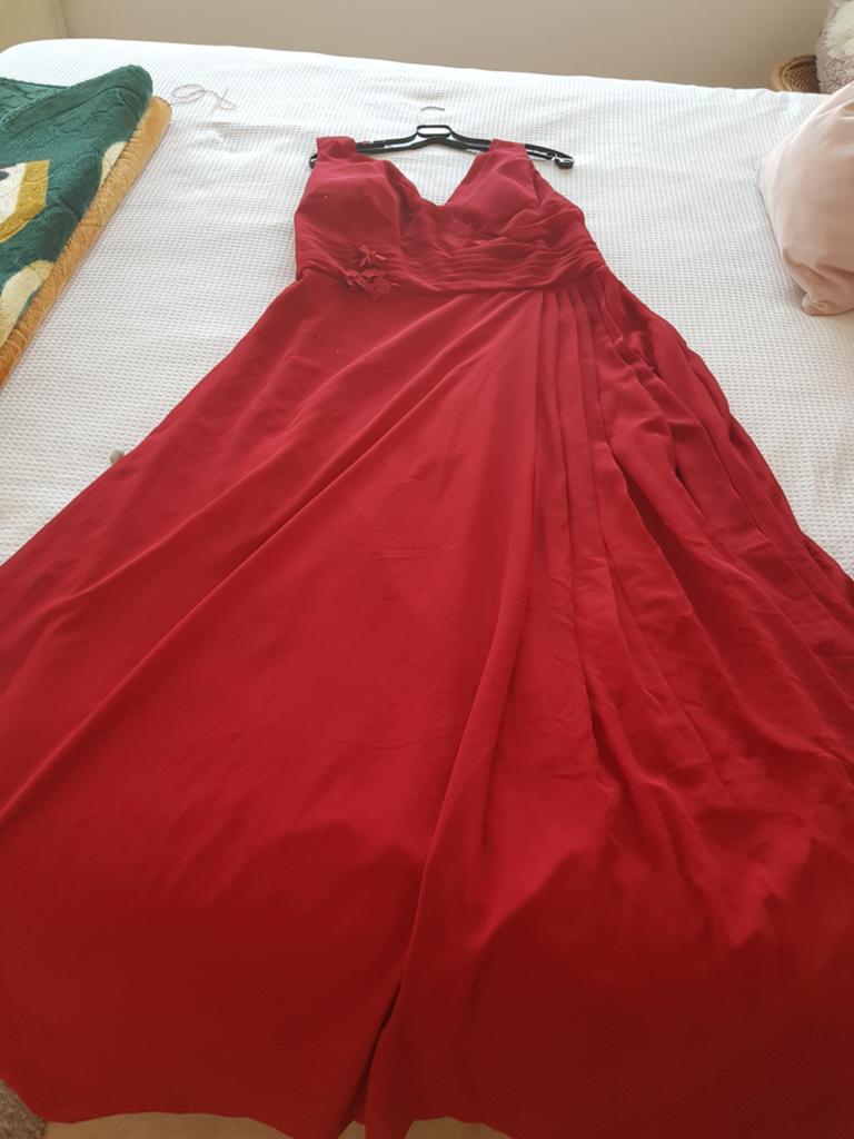 Robe soirée comme neuve, Kleding | Dames, Trouwkleding en Trouwaccessoires, Ophalen