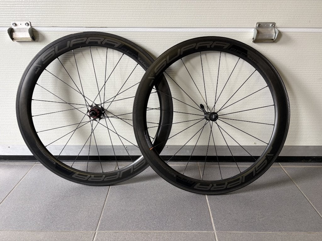 Supra rfc 55 elite carbon wielset, voorwiel is defect., Fietsen en Brommers, Fietsonderdelen, Zo goed als nieuw, Racefiets, Carbon