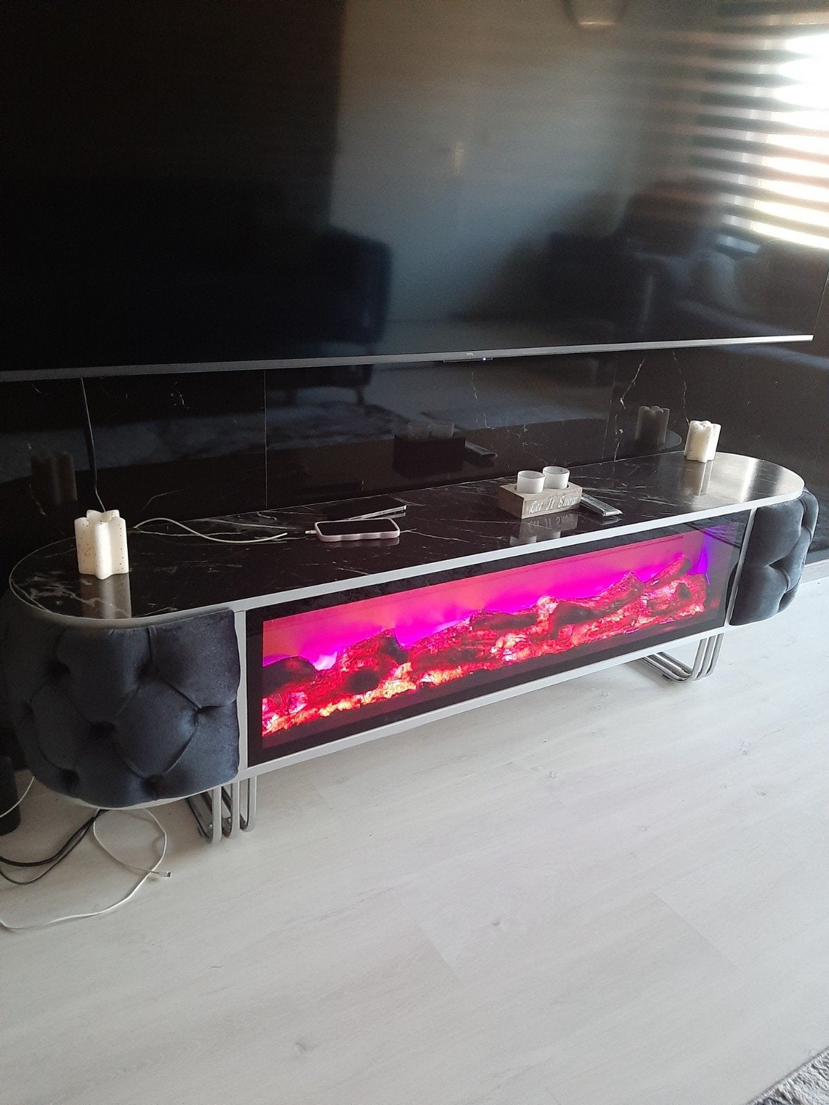 Tv kast, Ophalen
