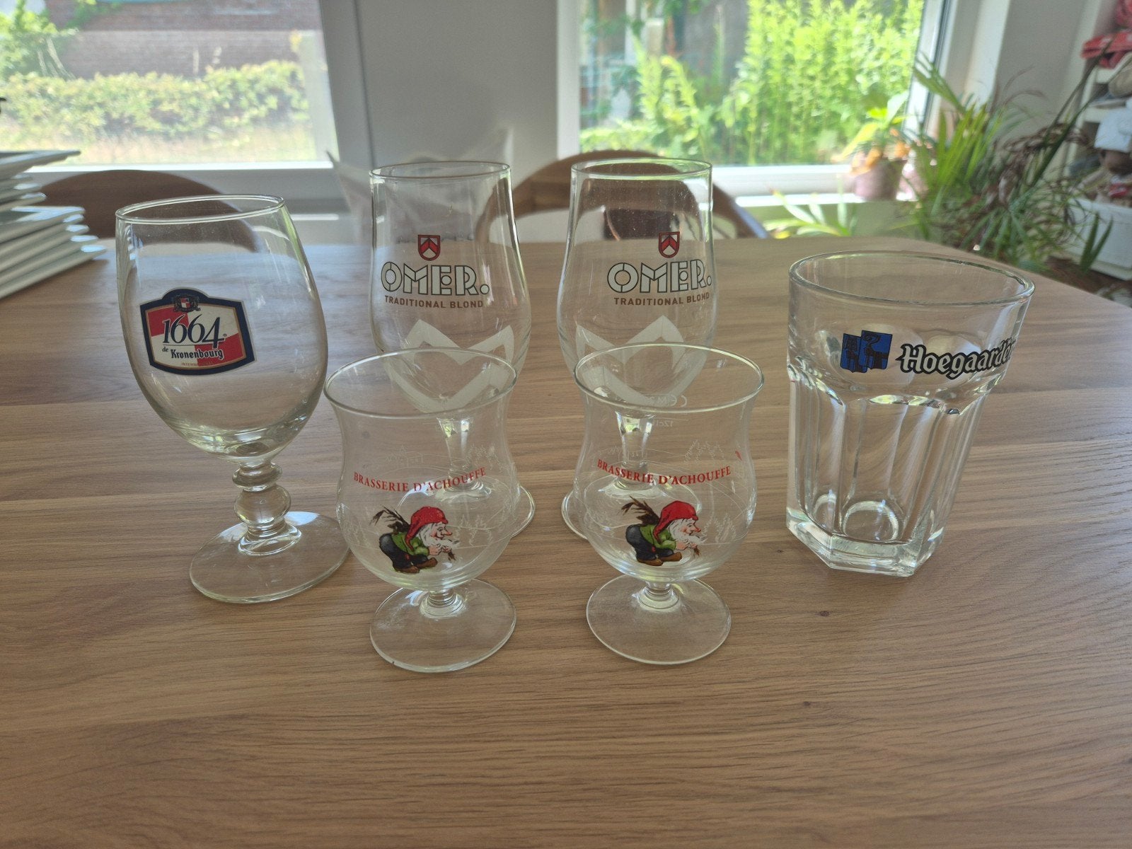 2 glazen omer, 2 la chouffe, 1 hoegaarden en 1 1664, Collections, Enlèvement ou Envoi