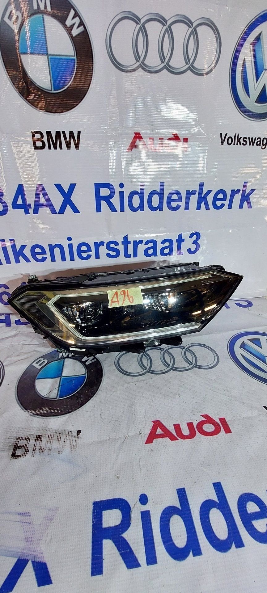 Volkswagen Jetta IV koplampen rechts 17B941036E origineel, Gebruikt, -, Volkswagen, -