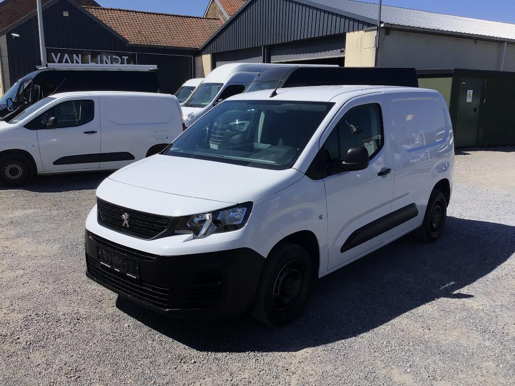 peugeot partner 100pk 2023 36000km 3plaatsen 13950e ex, Stof, 4 cilinders, Wit, Bedrijf