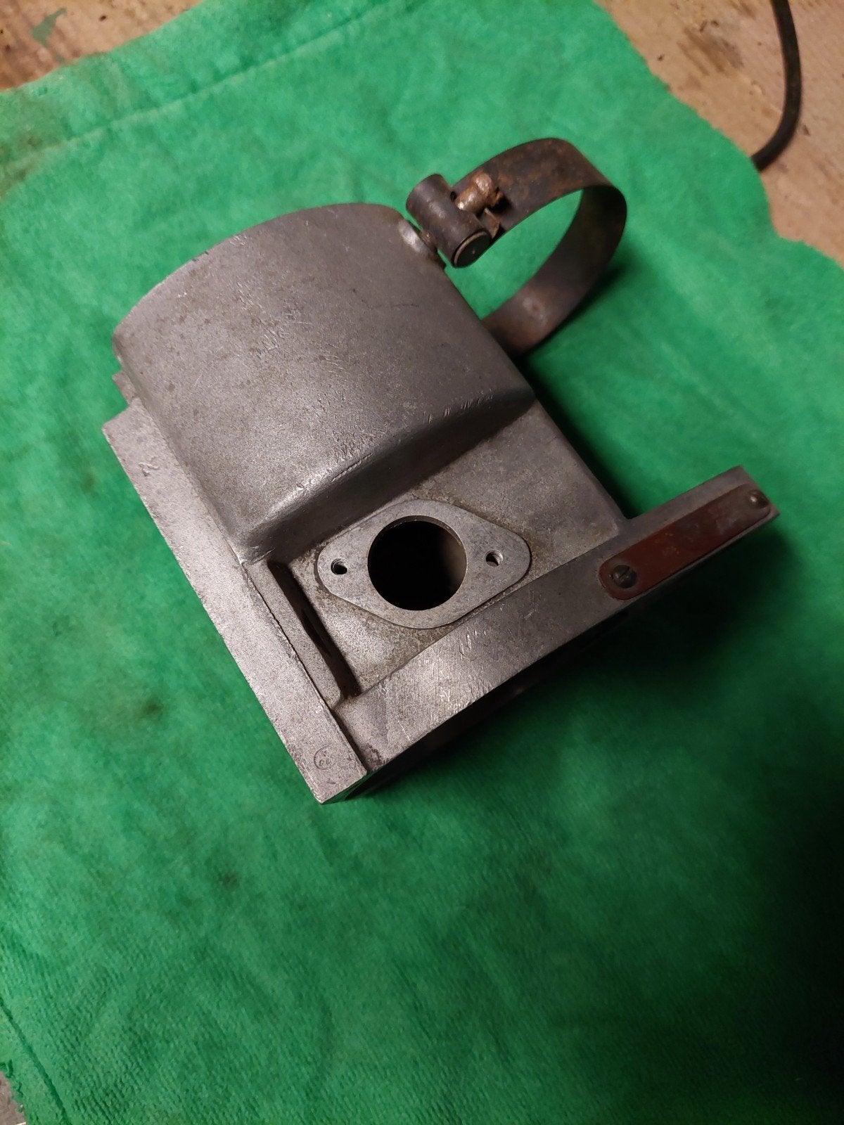 magneto huis Engelse oldtimer motor bsa norton ariel enz, Enlèvement