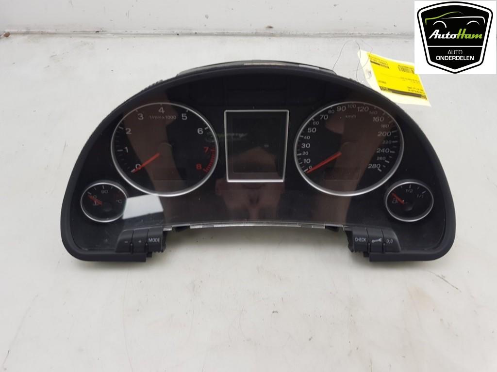 INSTRUMENTS DE BORD Audi A4 Avant (B7) (01-2004/06-2008), Utilisé, Audi