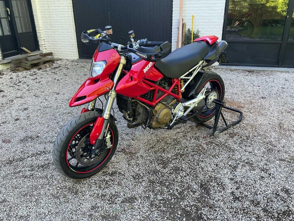 Ducati Hypermotard 1100 B1 2008, Entreprise, Autre