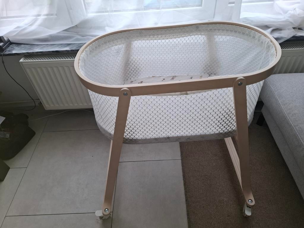Berceau à roulette ikea, Maison & Meubles, Tables | Tables d'appoint, Enlèvement