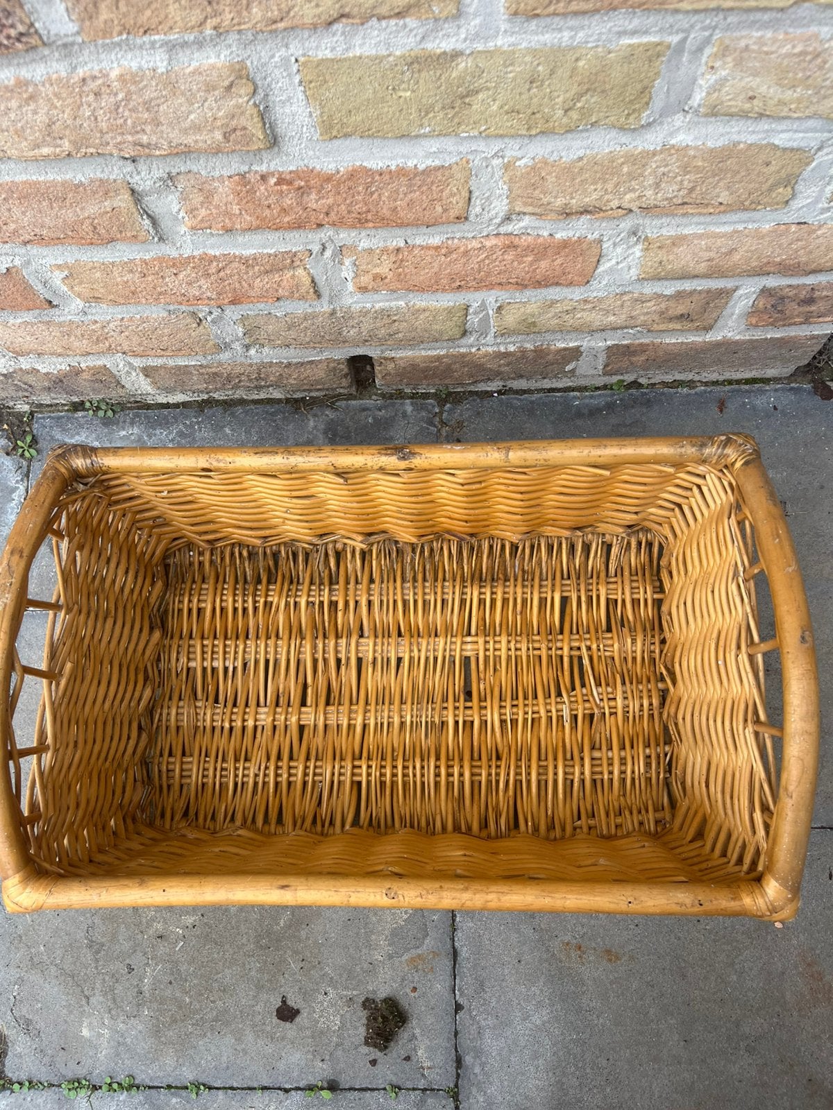 Rieten mand, Gebruikt, Gevlochten, Mand, Ophalen of Verzenden