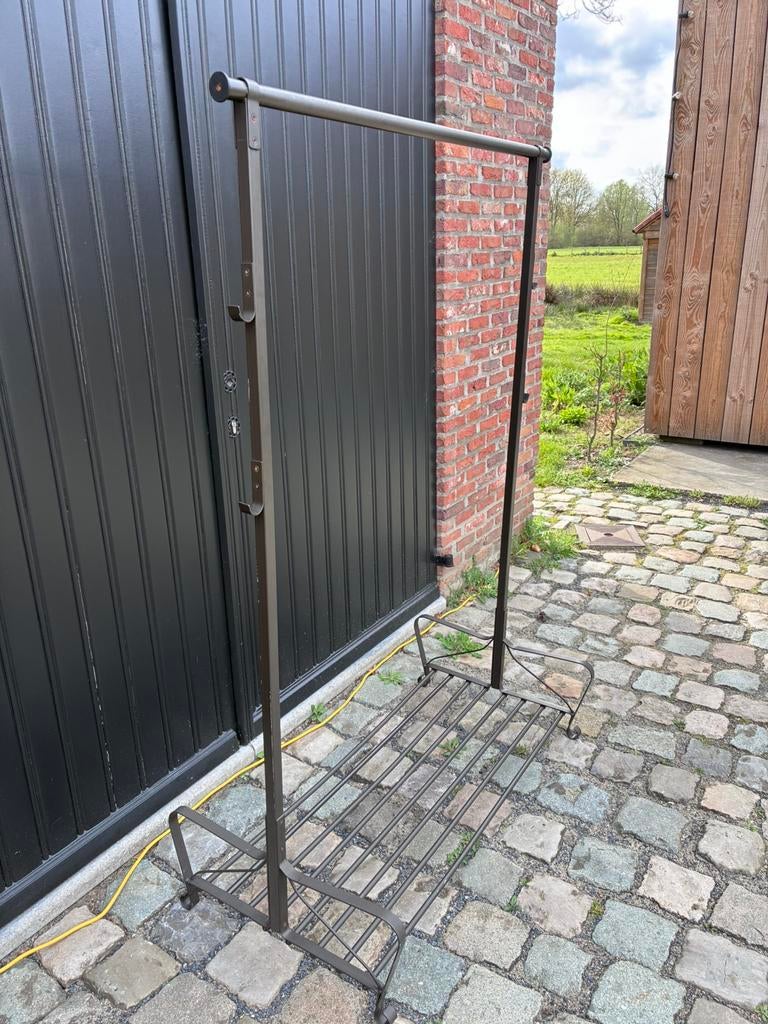 Retro kledingrek met schoenenrek, Enlèvement, Utilisé