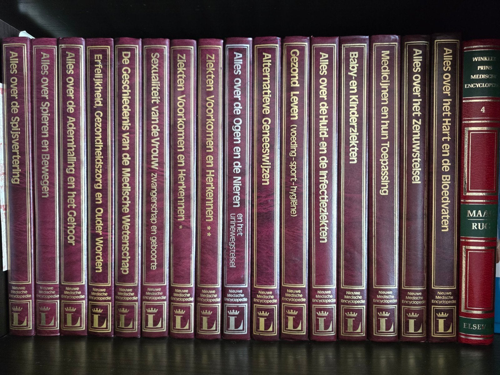 Medische encyclopedie 16 delig, Boeken, Ophalen