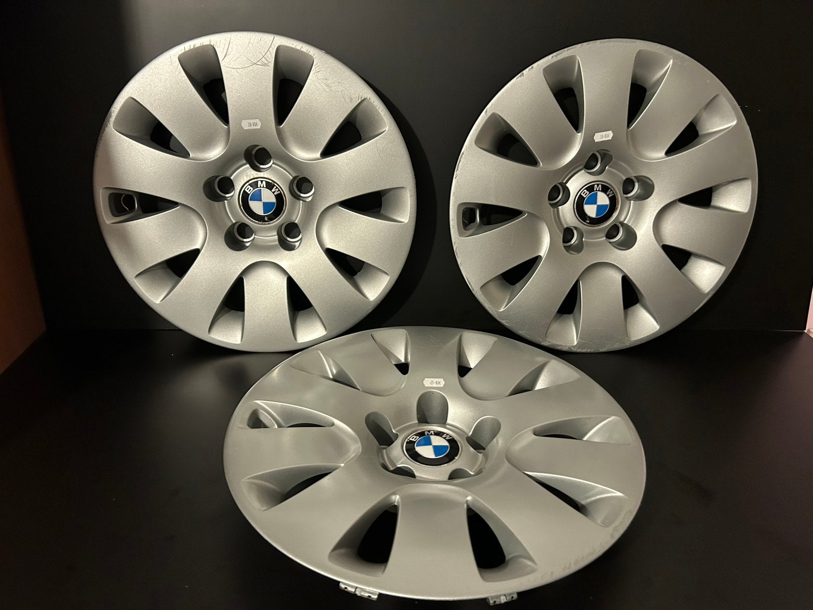 3 enjoliveurs d’origine BMW E60 E39 séries 5 en 16", Enlèvement ou Envoi, Comme neuf