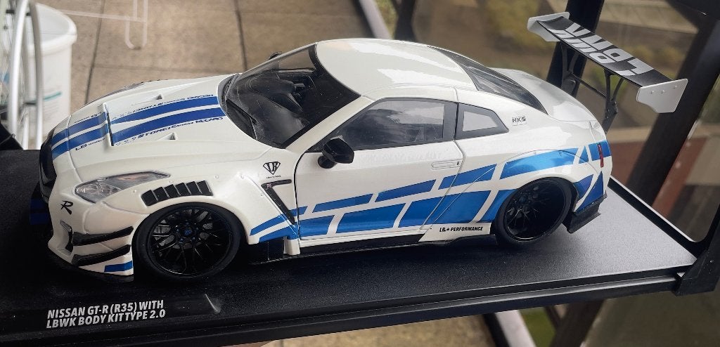 Solido Nissan GT-R R35 Liberty Walk Body Kit Type 2.0 1:18, Ophalen, Zo goed als nieuw, Auto, Solido