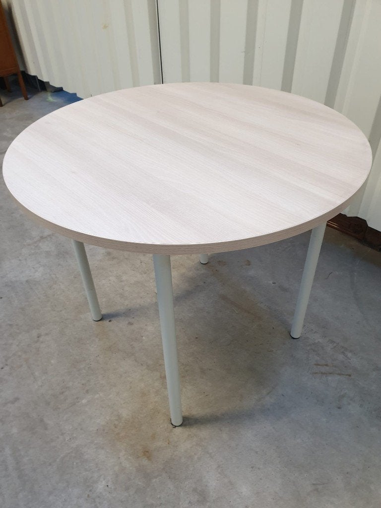 Ronde tafel diameter - 90 cm. Het kan geleverd worden., Huis en Inrichting, Ophalen, Gebruikt, Rond