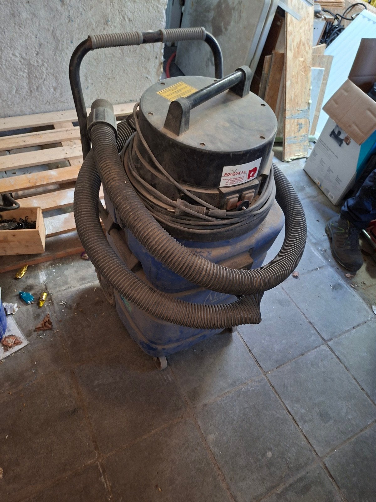 gros aspirateur chantier, Enlèvement