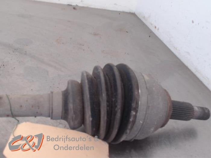Aandrijfas links-voor van een Renault Trafic, Gebruikt, -, Renault, -