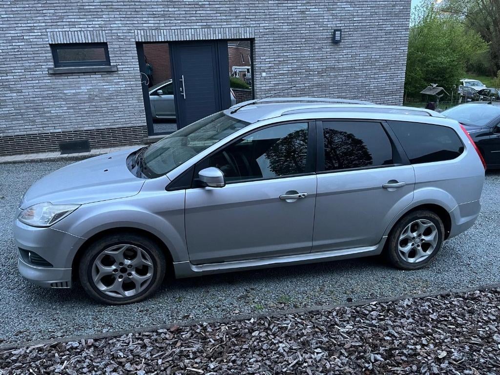 Ford Focus Break 1.6 TDCi – 2009 – 255.000 km – trekhaak, Stof, Zwart, 4 cilinders, 1600 cc