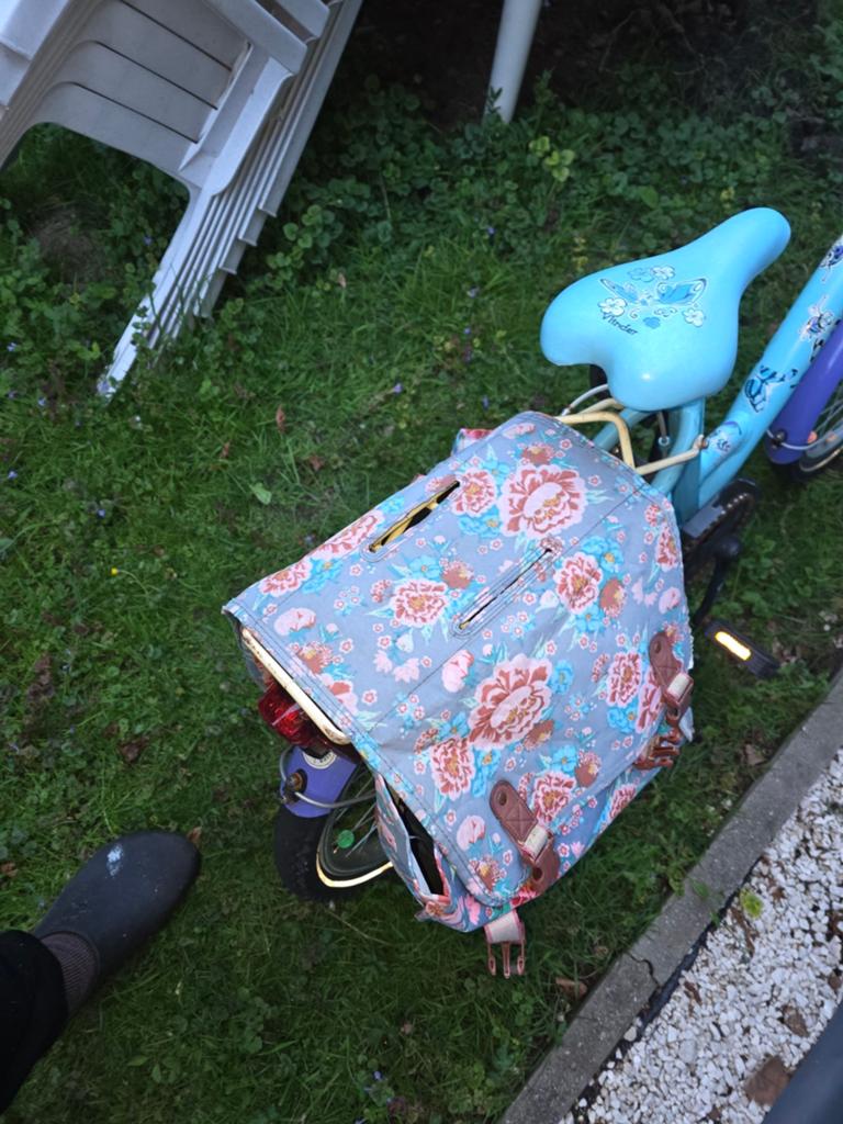 Meisjes kinderfiets, Ophalen
