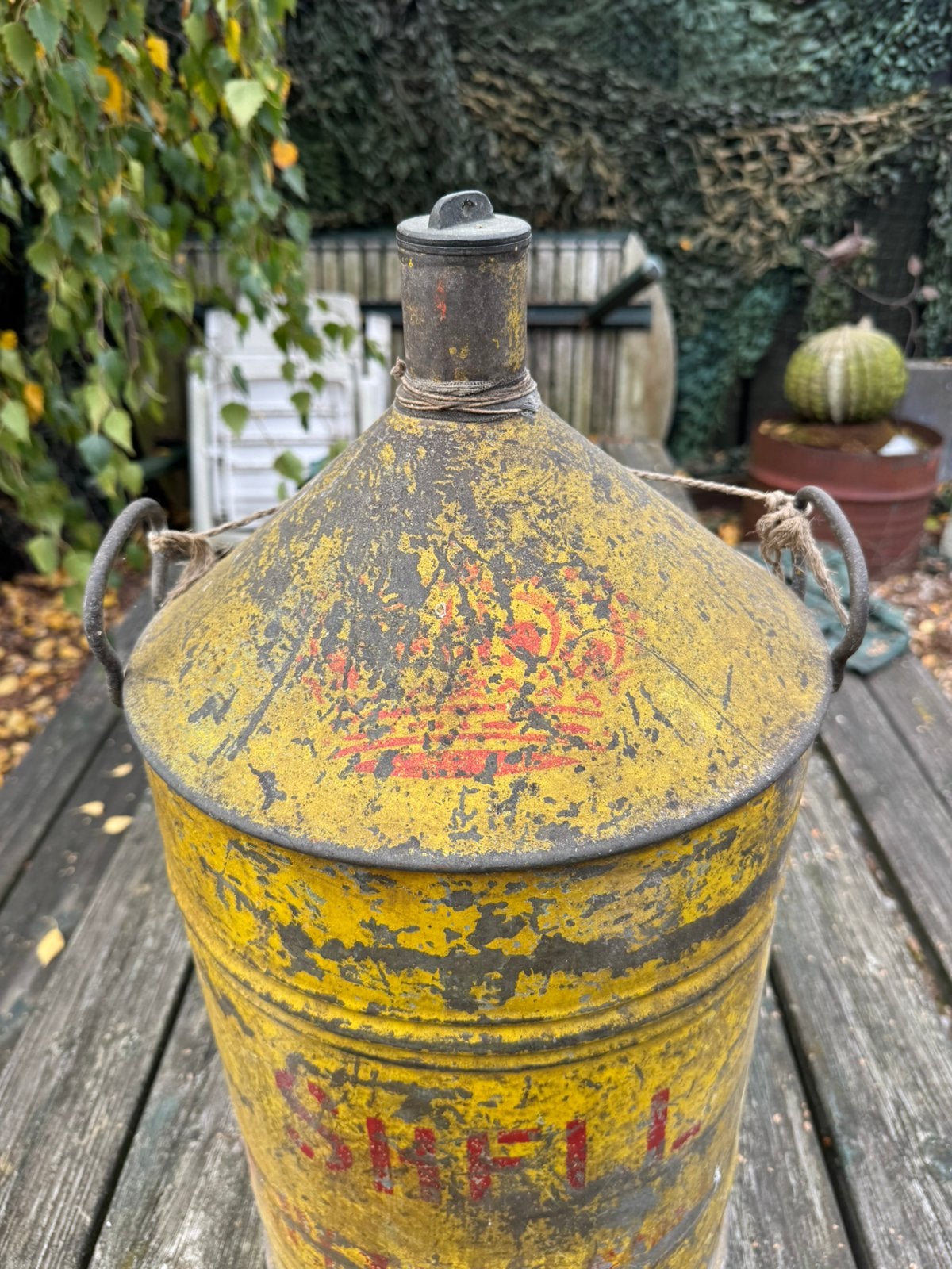 Ancien bidon d'huile/bidon XL SHELL, Collections, Panneau publicitaire, Enlèvement ou Envoi, ., Utilisé