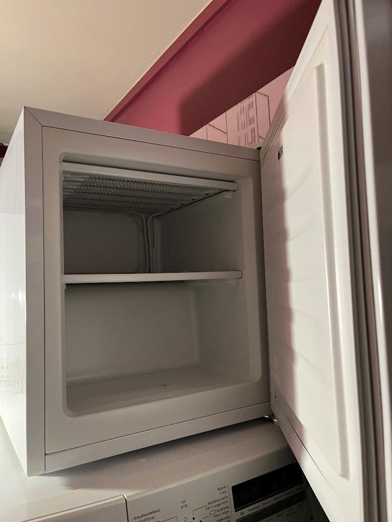 diepvries, Elektronische apparatuur, Vriezers en Diepvrieskisten, Gebruikt, Minder dan 85 cm, Minder dan 60 cm, Energieklasse A of zuiniger