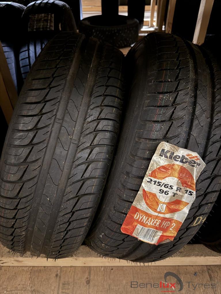nieuw 215/65R15 Kleber Dynaxer 215/65 R15 215/65/15 2156515, Auto-onderdelen, Banden en Velgen, 215 mm, 15 inch, -, -
