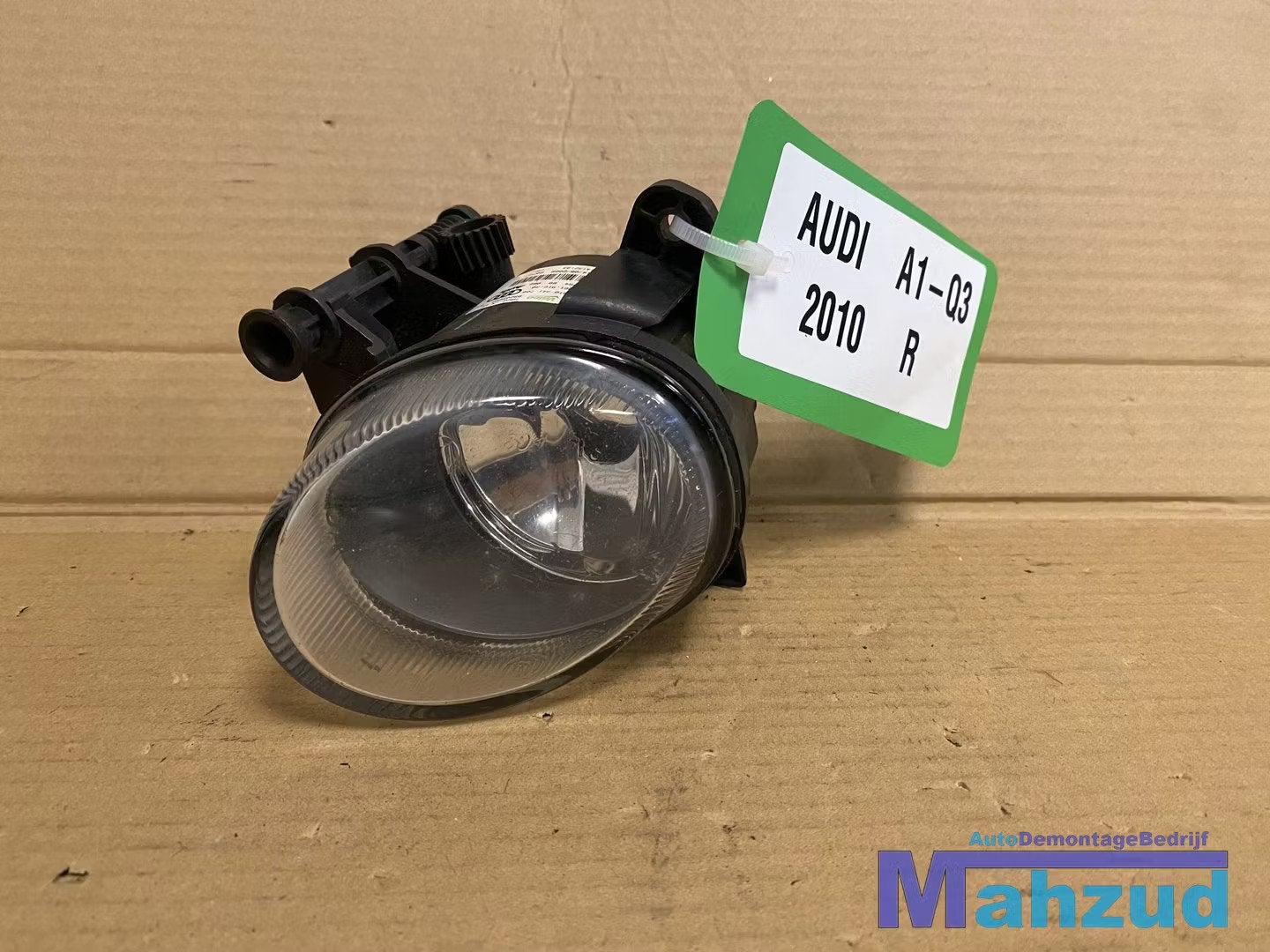 AUDI A1 Rechts voor mistlamp 2010-2018 8T0941700, Autos : Pièces & Accessoires, AUDI AG, Auto-Union-Strasse 1
85045  Ingolstadt, DE
