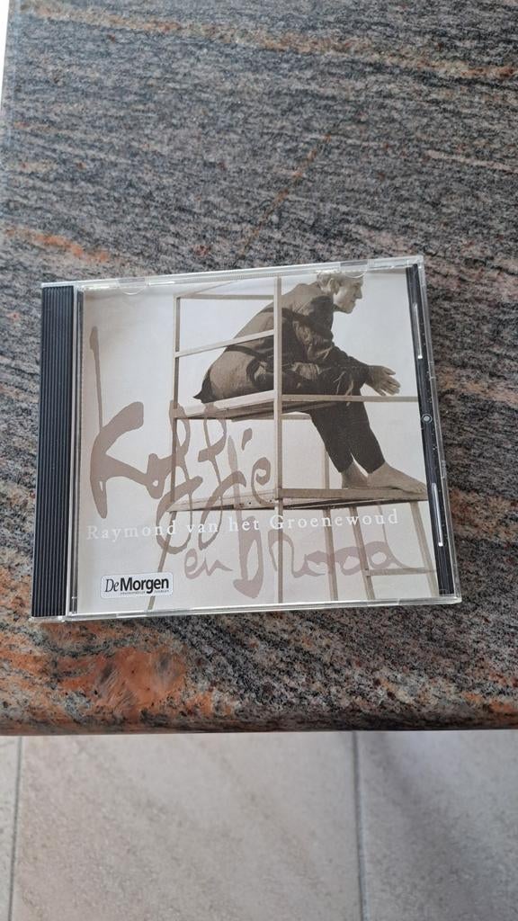 CD Raymond van het Groenewoud, Ophalen