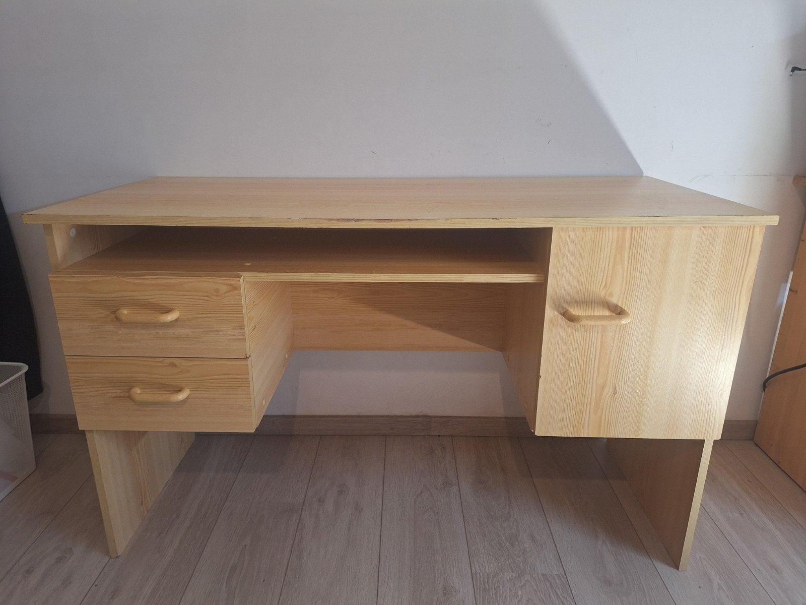 grenen bureau, Maison & Meubles, Bureaux, Avec tiroirs, 54 cm, Enlèvement, Utilisé