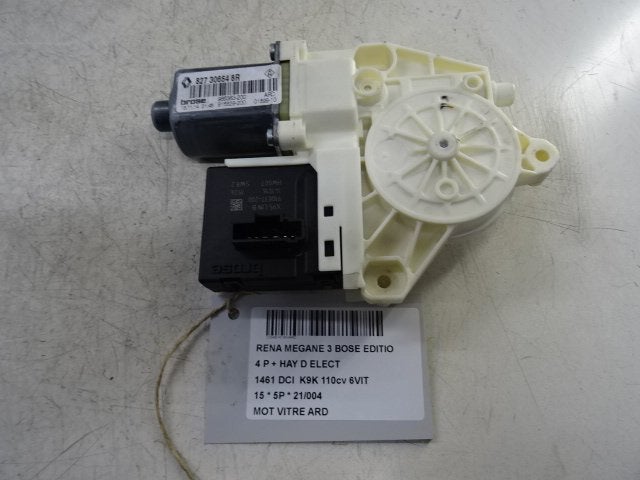 MOTEUR LEVE VITRE ELECTRIQUE ARRIÈRE DROIT (827306548R), Autos : Pièces & Accessoires, Utilisé, Arrière, Renault