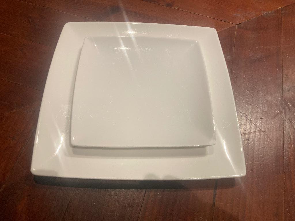 Servies BonBistro Serviesset 82-delig Yong Squito - vierkant, Ophalen, Gebruikt, Effen, Porselein
