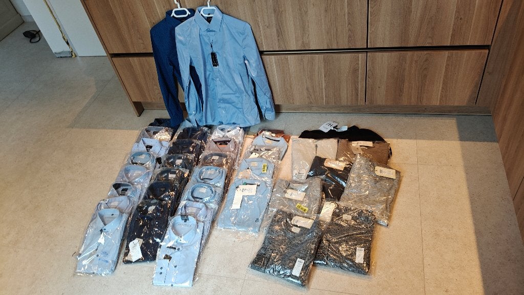 Small - 38 - nieuw - 25 heren hemden - 5 polo's - 8 truien, Ophalen, Nieuw