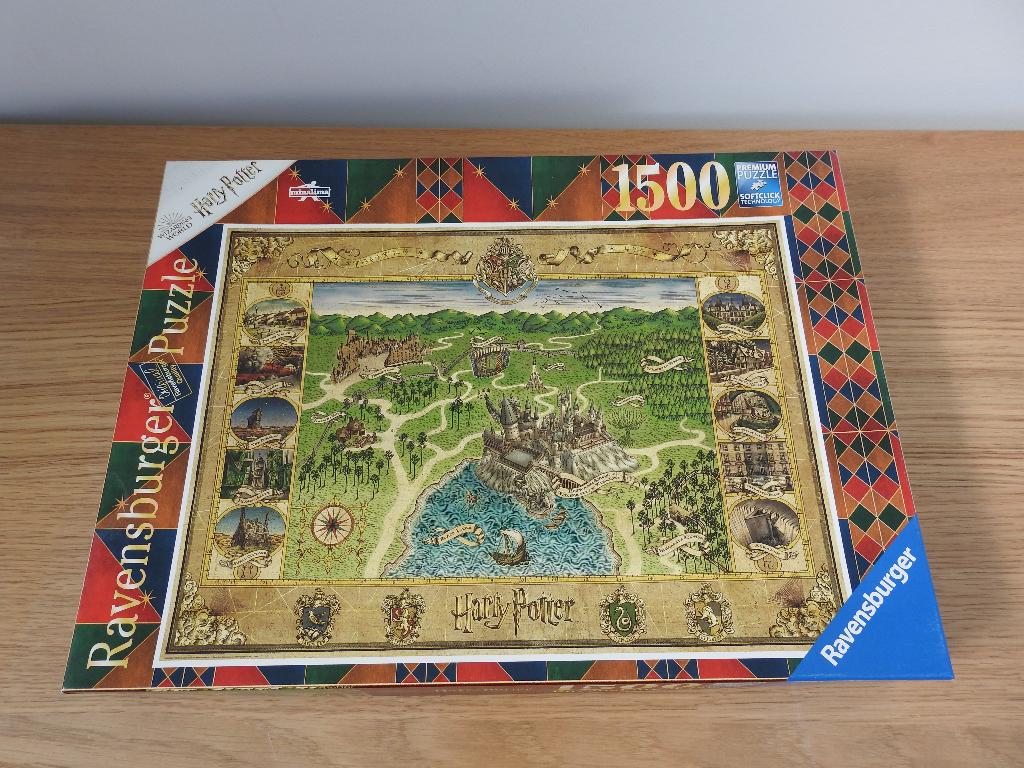 Puzzle Ravensburger - Harry Potter - La carte de Poudlard, Ophalen of Verzenden, 500 t/m 1500 stukjes, Zo goed als nieuw, Legpuzzel