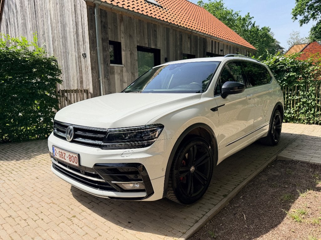 VW Tiguan Allspace 1.5 TSI R-line, Cuir, Achat, Boîte manuelle, Noir