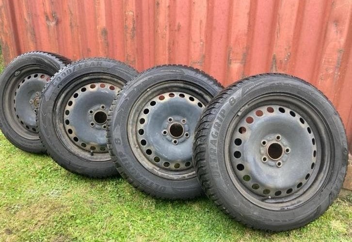 4 winterbanden op stalen velg, Ophalen, Gebruikt