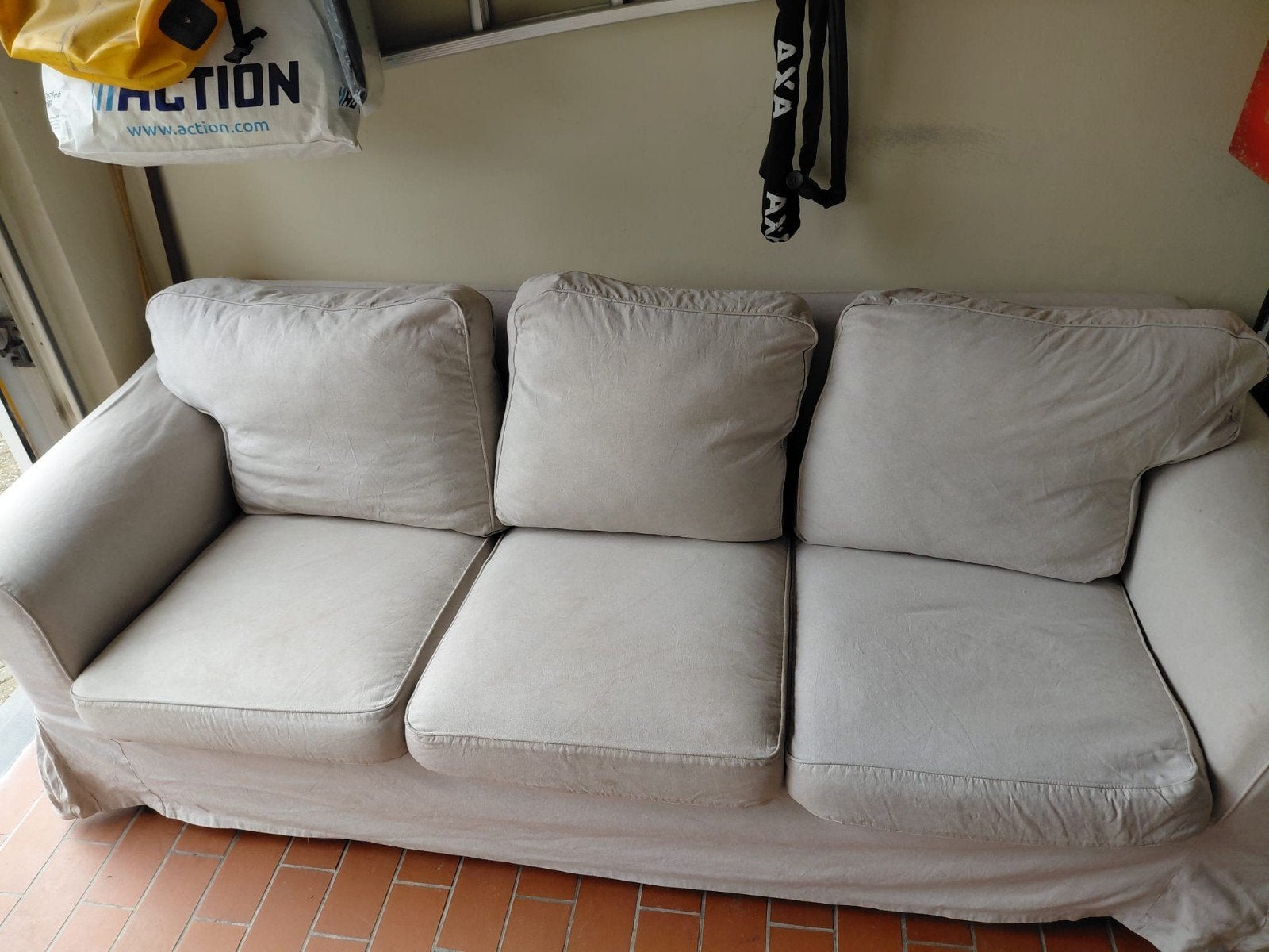 Gratis op te halen: Comfortabele 3-zit en 2-zit zithoek!, Ophalen, Gebruikt, Rechte bank, Stof