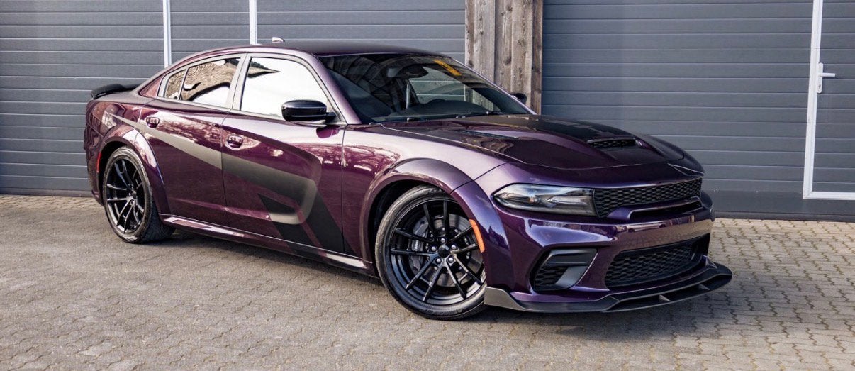 Dodge Charger 6.4 V8 SRT Widebody Purple Metallic, Auto's, Automaat, 4 deurs, Overige kleuren, Alcantara