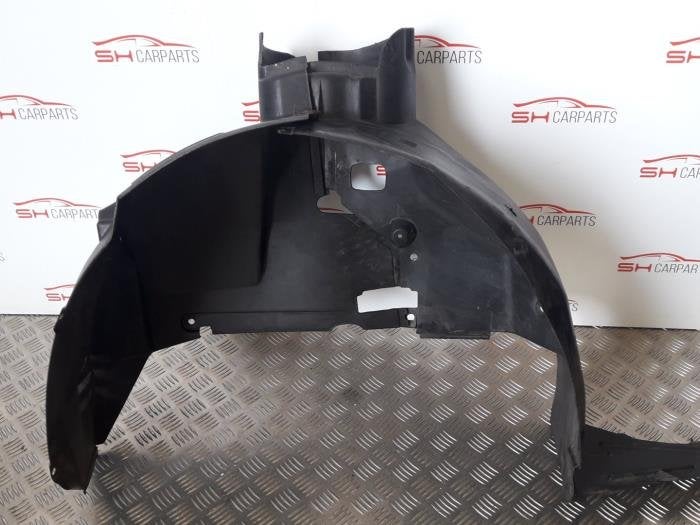 Passage de roue d'un Mercedes A-Klasse, 3 mois de garantie, Utilisé, -, -