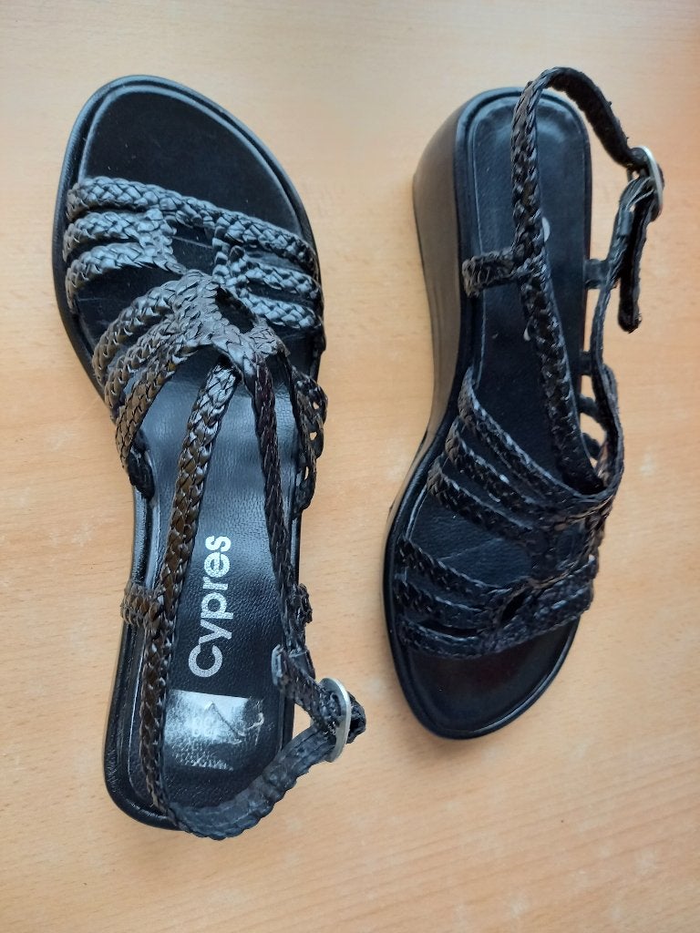 Nieuw zwarte sandalen Cypres maat 38, Kleding | Dames, Zwart, Cypres, Nieuw, Sandalen of Muiltjes