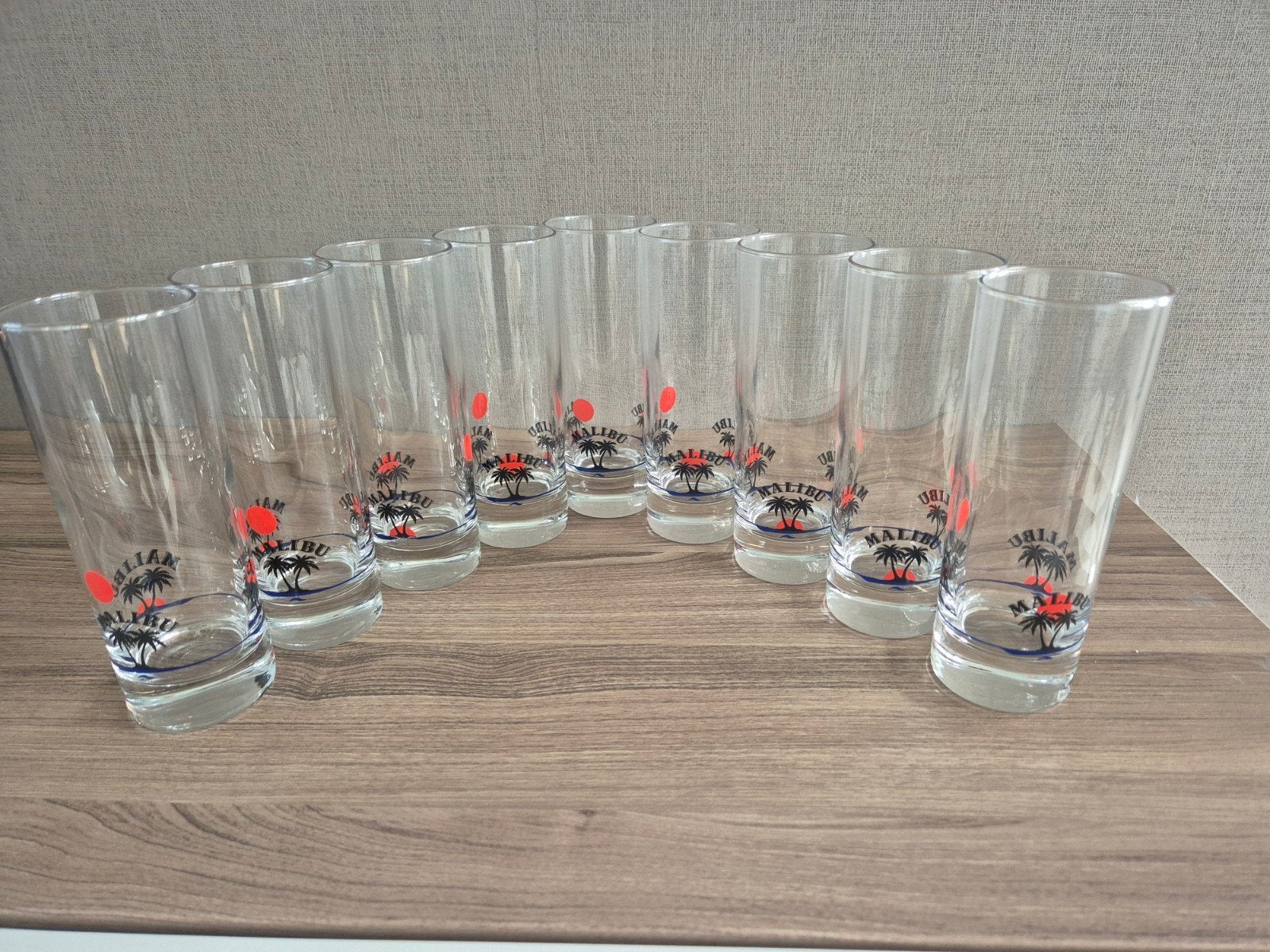 9 longdrinkglazen, Ophalen