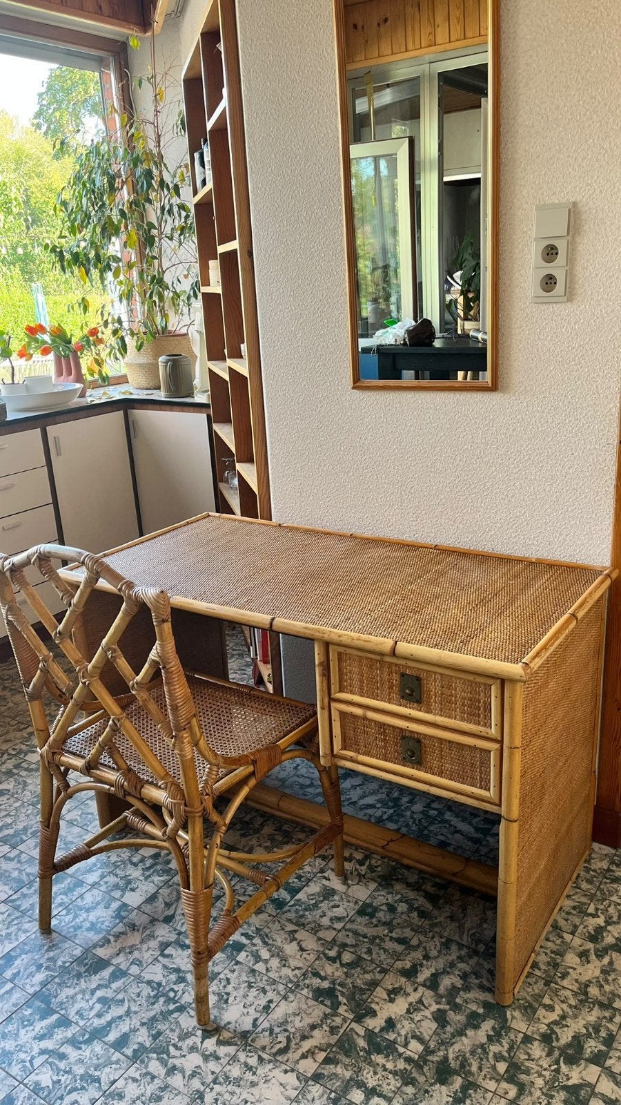 rotan bureau met stoel , jaren '80, Enlèvement