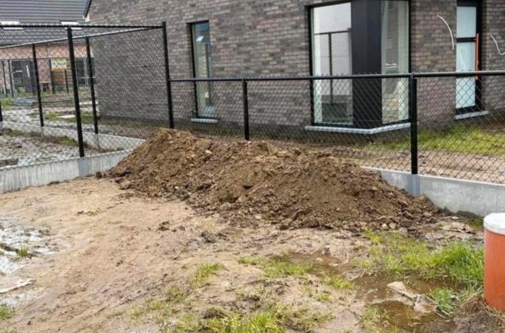 Gratis aarde te Eernegem, Tuin en Terras, Aarde en Mest, Ophalen of Verzenden