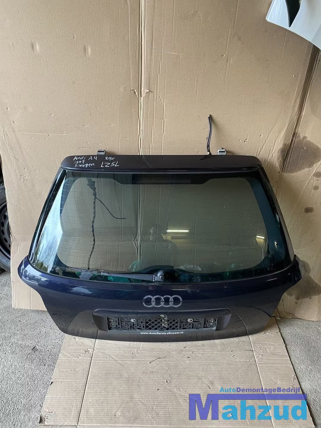 AUDI A4 B5 AVANT BLAUW LZ5L Achterklep 1994-02, Autos : Pièces & Accessoires, Arrière, AUDI AG, Auto-Union-Strasse 1
85045  Ingolstadt, DE