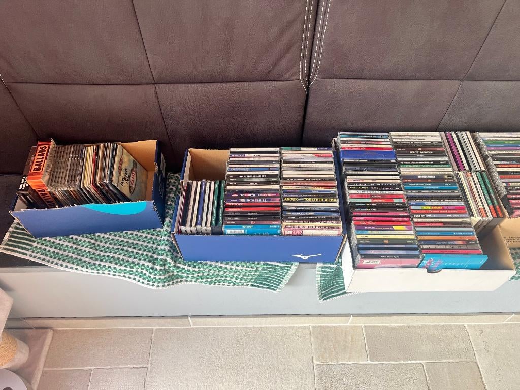 300 CD, CD & DVD, Enlèvement, Utilisé, Coffret