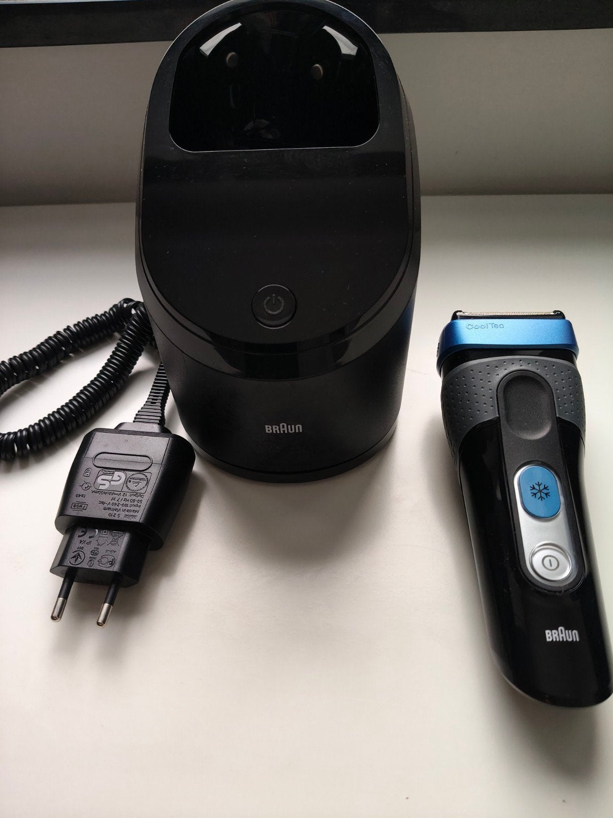 Braun cooltec scheermachine, Ophalen, Zo goed als nieuw