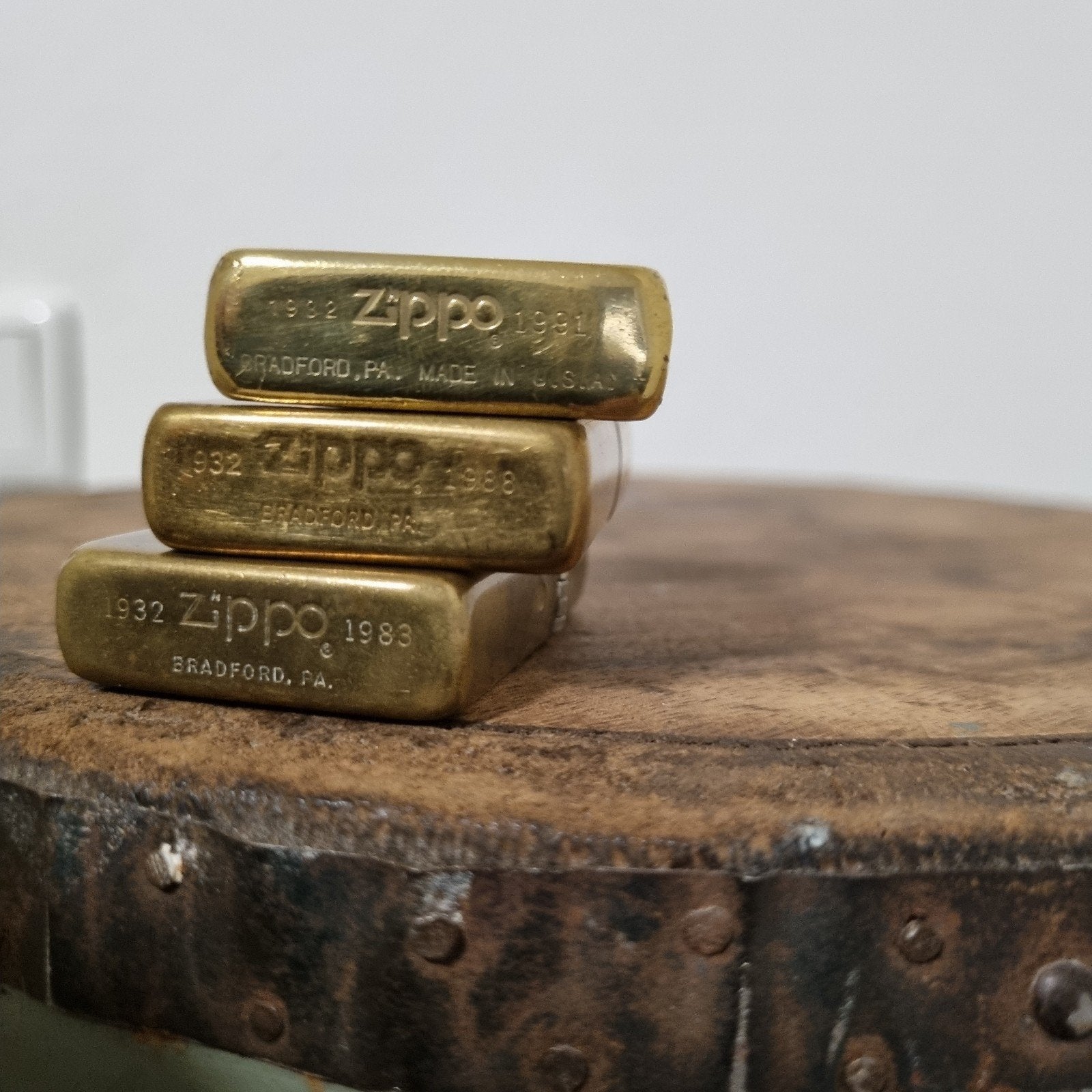 Set messing zippo's. '83-'88-'91, Verzamelen, Rookartikelen, Aanstekers en Luciferdoosjes, Ophalen, Gebruikt, Aansteker