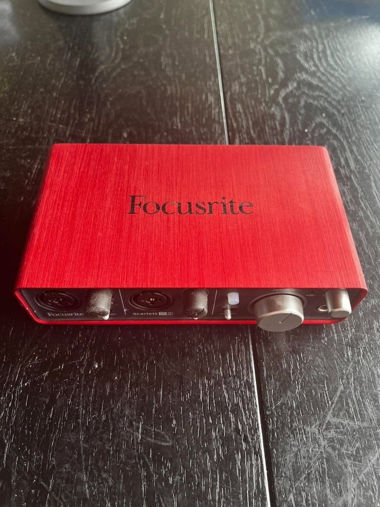 Interface audio Focusrite (2i2), TV, Hi-fi & Vidéo, Appareils professionnels, Enlèvement, Comme neuf, Audio
