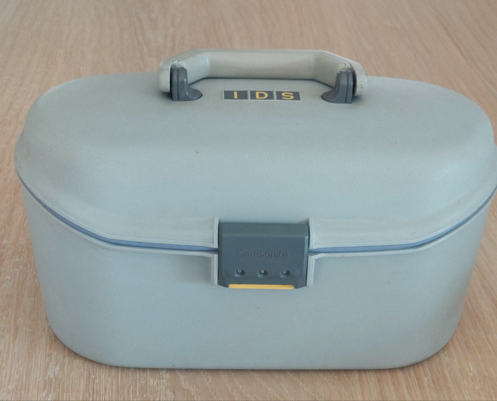 Beautycase, Enlèvement