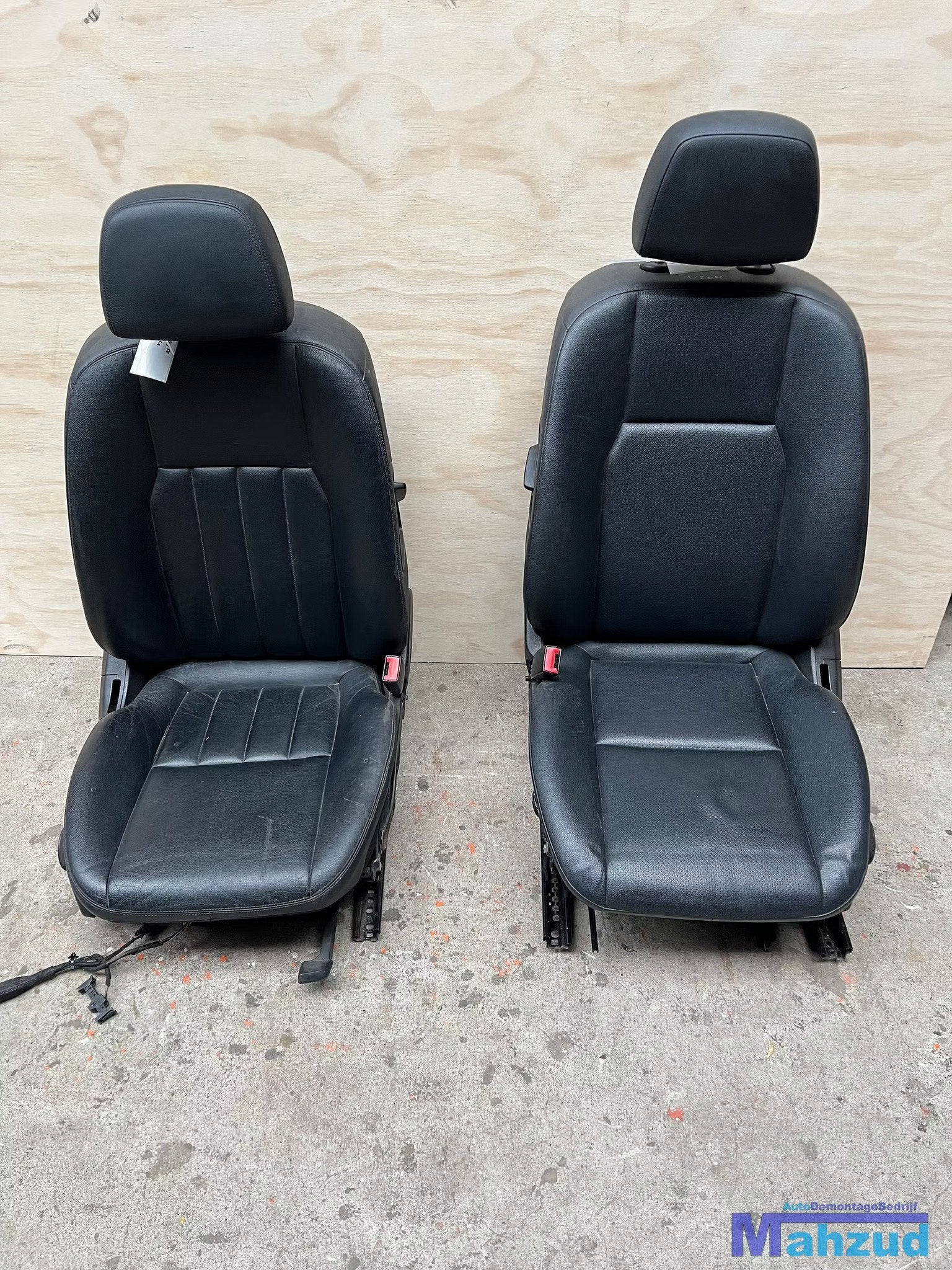 MERCEDES C KLASSE W204 Zwart leer interieur 2007-2013, Mercedes-Benz AG, Mercedes-Benz, Utilisé, Mercedesstrasse 120
70372  Stuttgart, DE