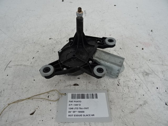 RUITENWISSERMOTOR ACHTER Fiat Grande Punto (199) (53025712), Auto-onderdelen, FCA Germany GmbH, Gebruikt, IPC D1-09 Bahnhofsplatz
65423  Rüsselsheim am Main, DE