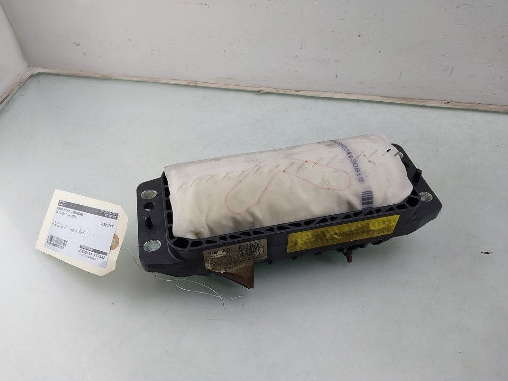 AIRBAG PASSAGER Volkswagen Tiguan (AD1) (01-2016/04-2024), Utilisé, Volkswagen